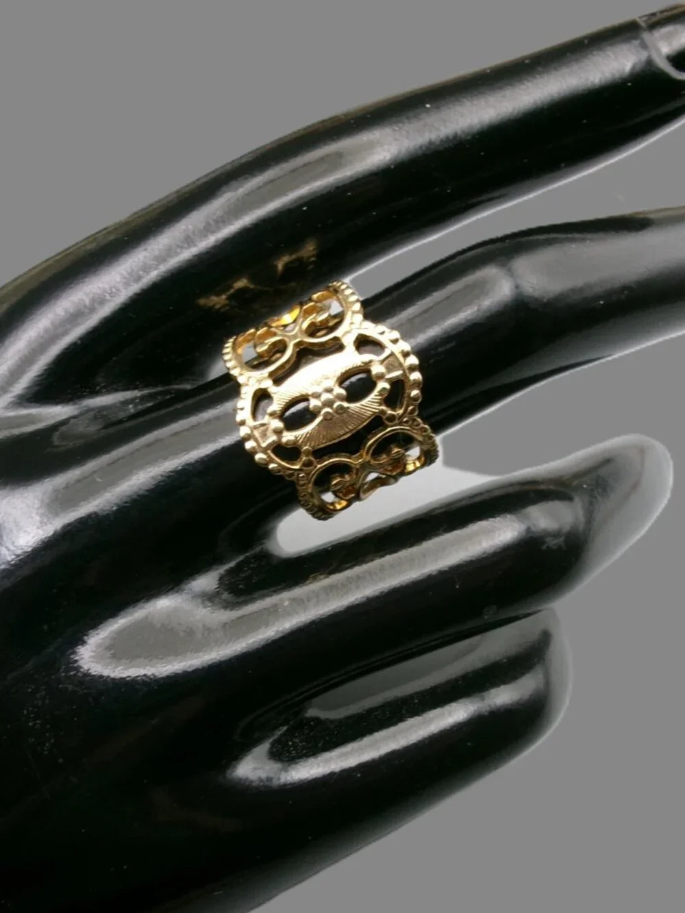 Sarah Coventry Queen's Lace Ring, Gold Filigree, Adjustable Open Band